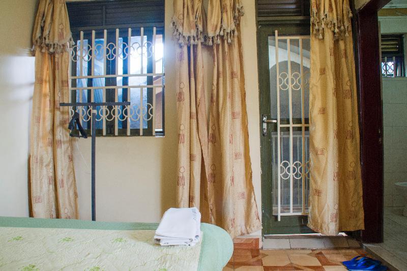 Rays Hotel Mbarara Exterior foto