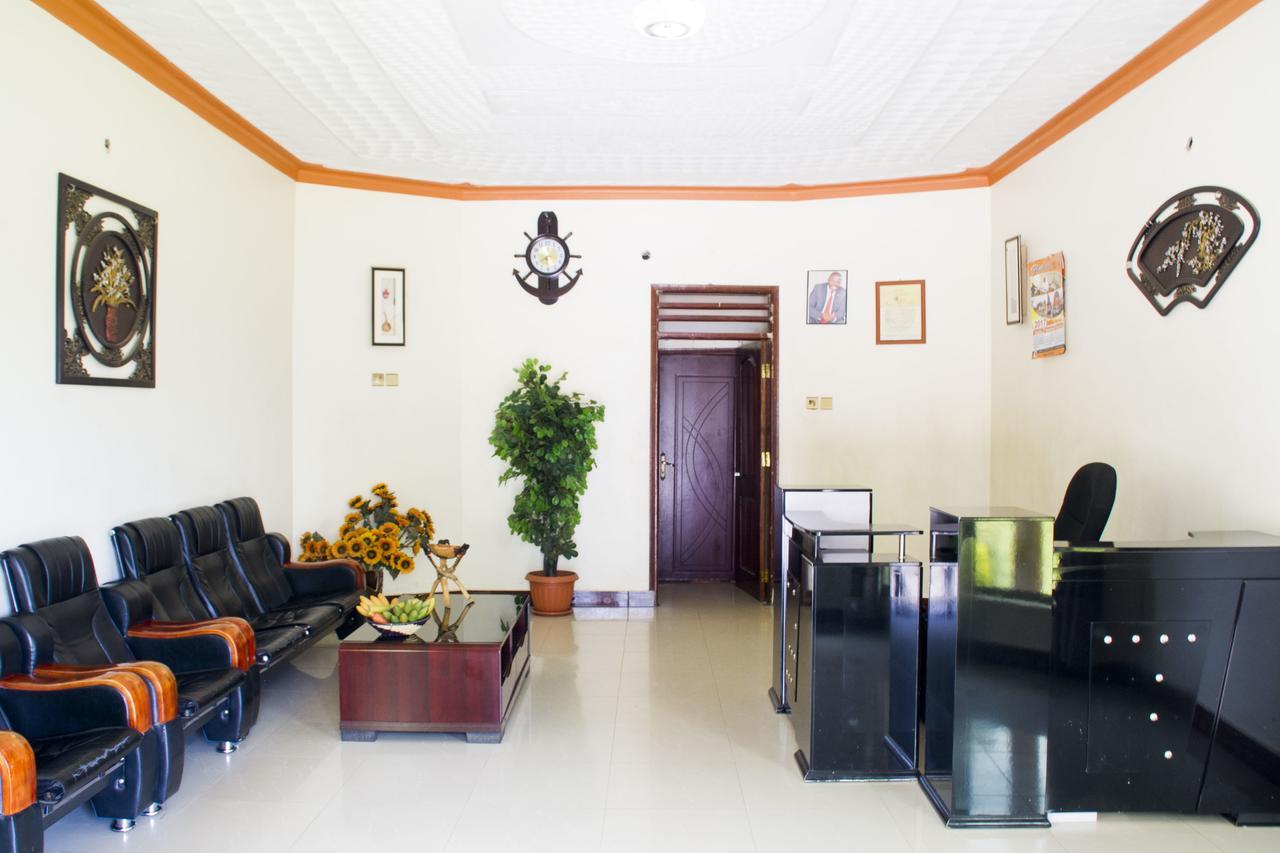Rays Hotel Mbarara Exterior foto