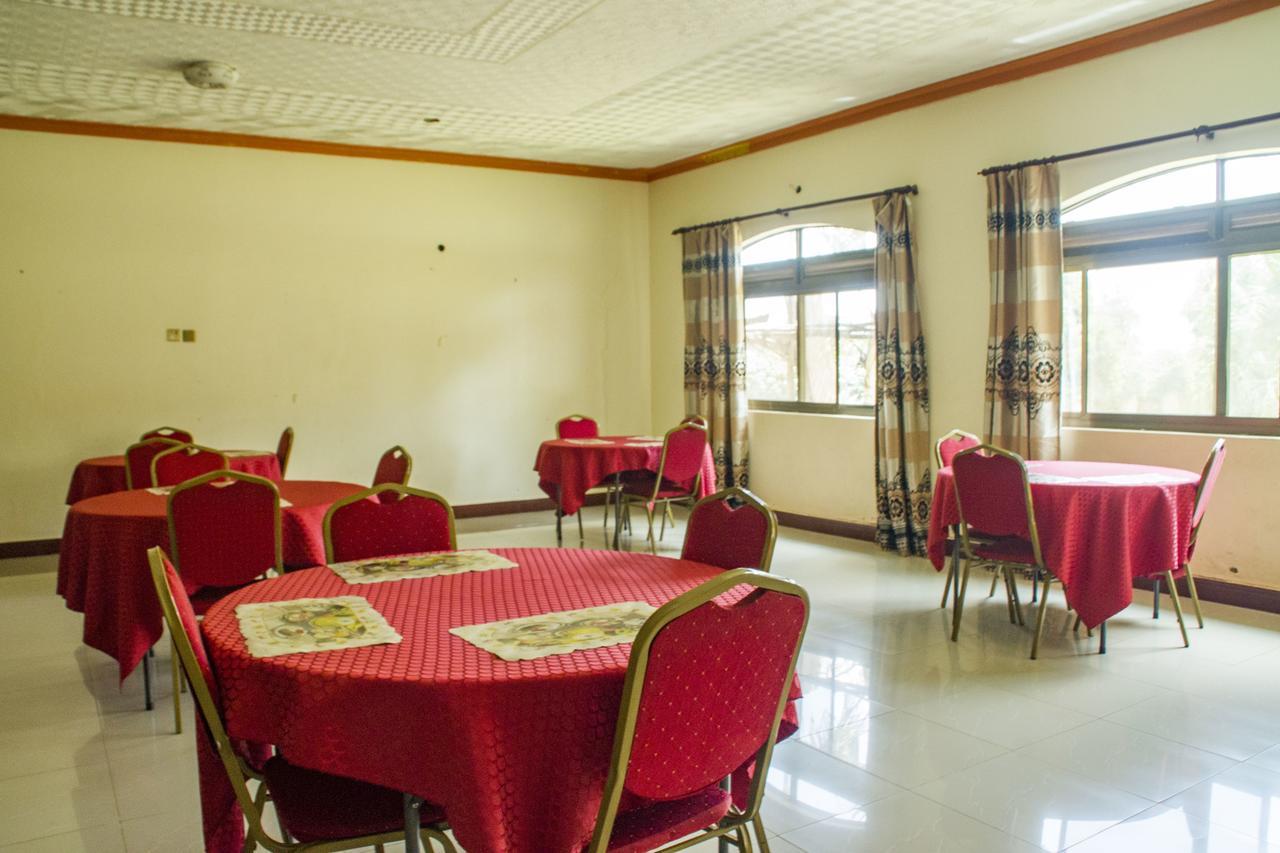 Rays Hotel Mbarara Exterior foto